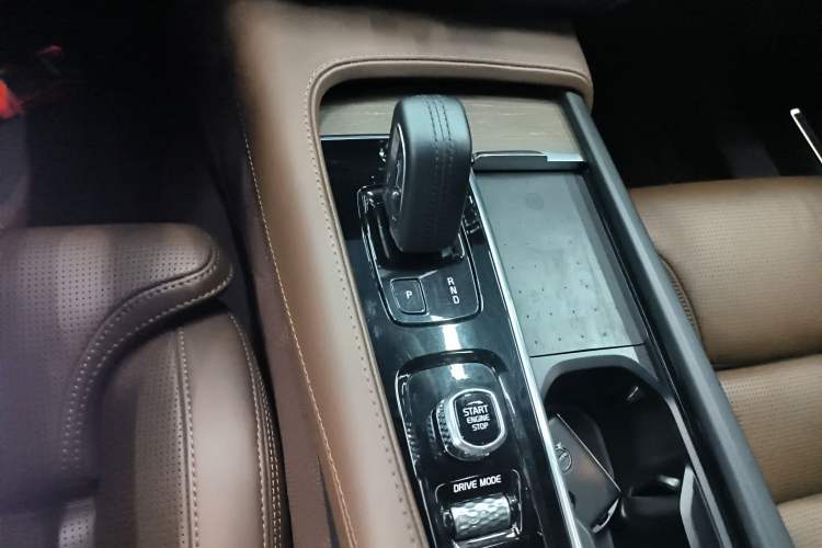 Used Volvo V90 2021 Cross Country B5 AWD Prestige Edition