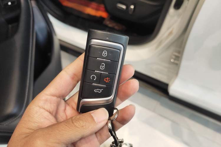 Used GAC Trumpchi GS4 2022 270T Automatic Smart Drive Technology Edition (Upgraded Version) Vehicle Key