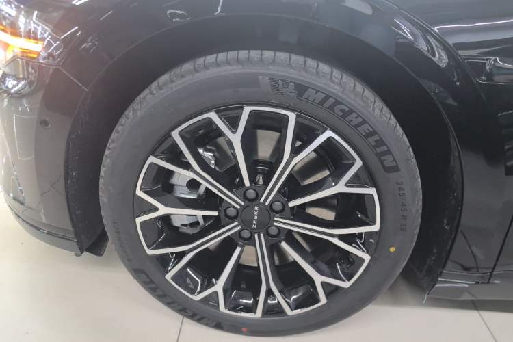 Used Zeekr 007GT 2025 Long-Range Rear-Wheel Drive Intelligent Driving Version 100 kWh Exterior 4