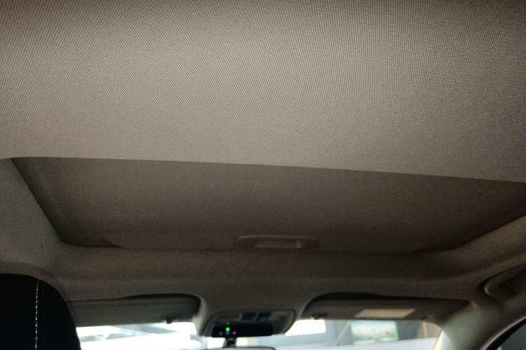 Used Buick Excelle 2018 15N CVT Elite Edition Headliner