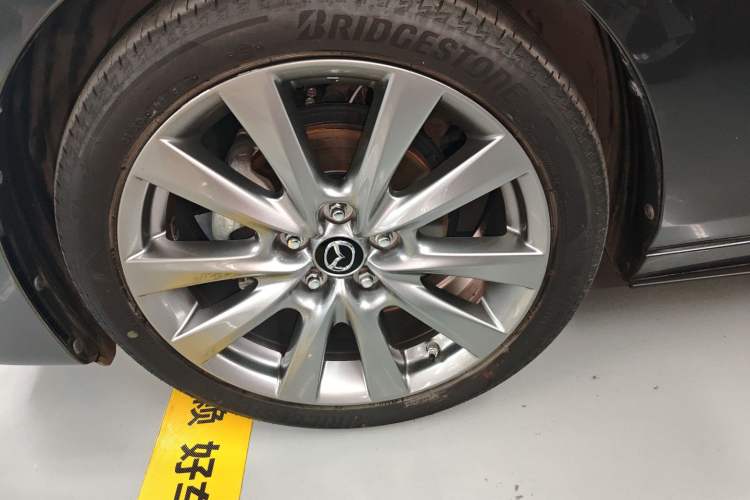 Used Mazda 3 Axela 2021 2.0L Automatic Zhiya Edition Left Front Wheel Hub