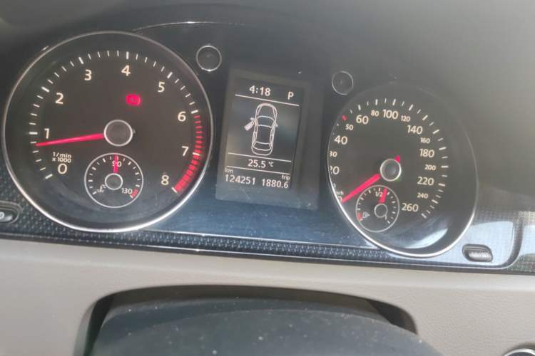 Used Volkswagen Magotan 2015 Facelift 1.8TSI Luxury Model
