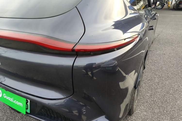 Used IM LS7 2023 90 kWh Elite Rear-Drive Version
