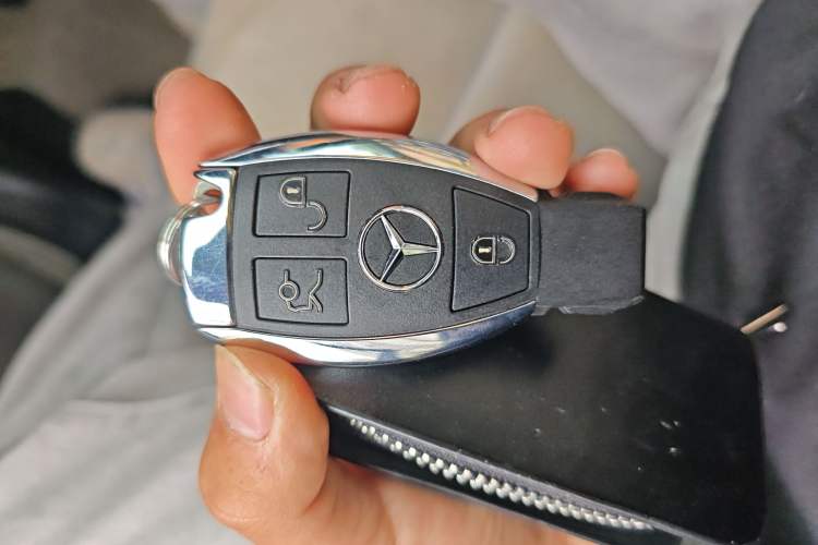 Used Mercedes-Benz GLK-Class 2015 GLK 300 4MATIC Fashion Edition Ultimate Version