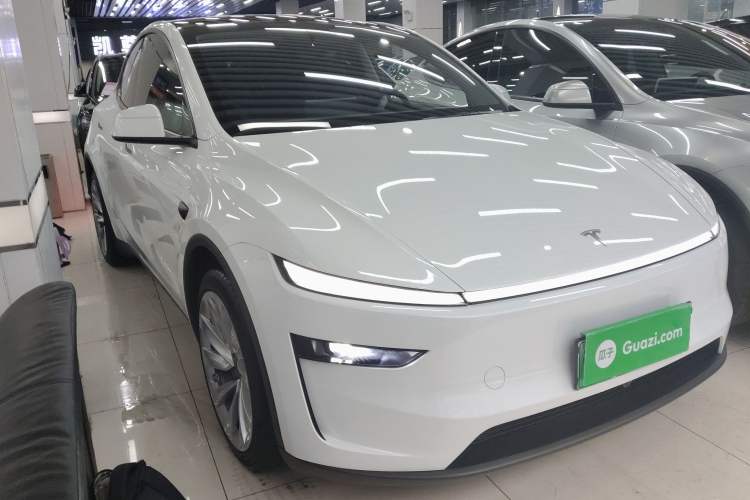 Used Tesla Model Y 2025 Rear-Wheel Drive First Edition