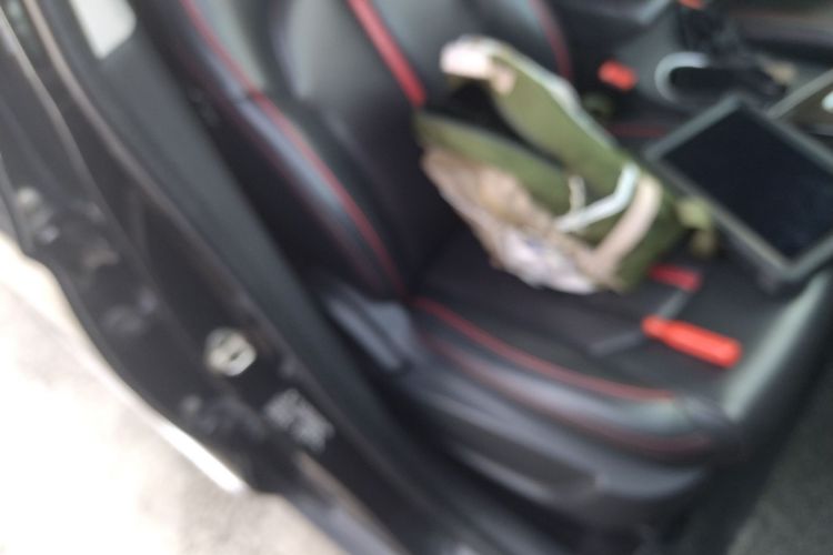 Used FORTHING Joyear X5 2017 Enjoy Series 1.6L CVT Luxury Model Right Front Seat