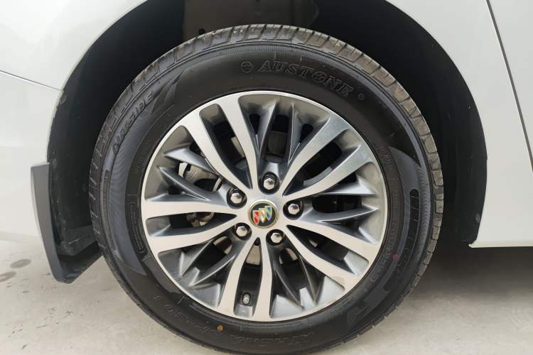 Used Buick GL8 2023 ES Lu Zun Deluxe Model