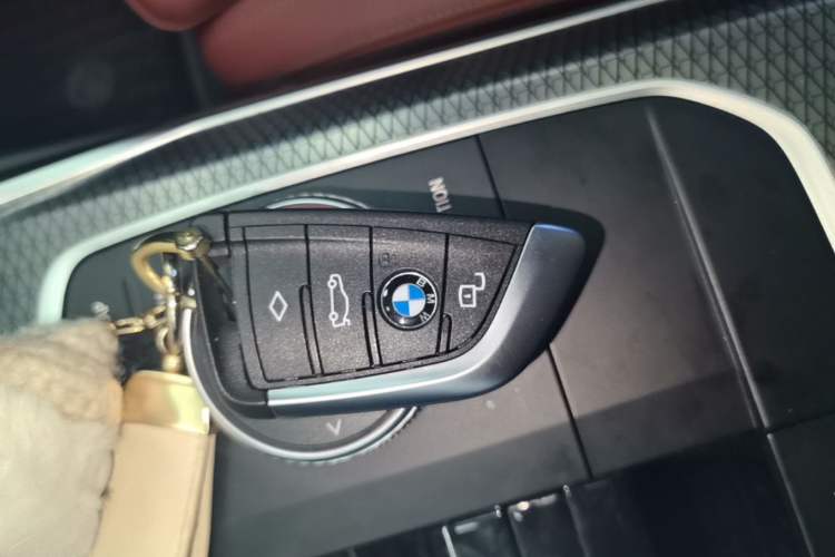 Used BMW i3 2023 eDrive 40 L Midnight Edition
