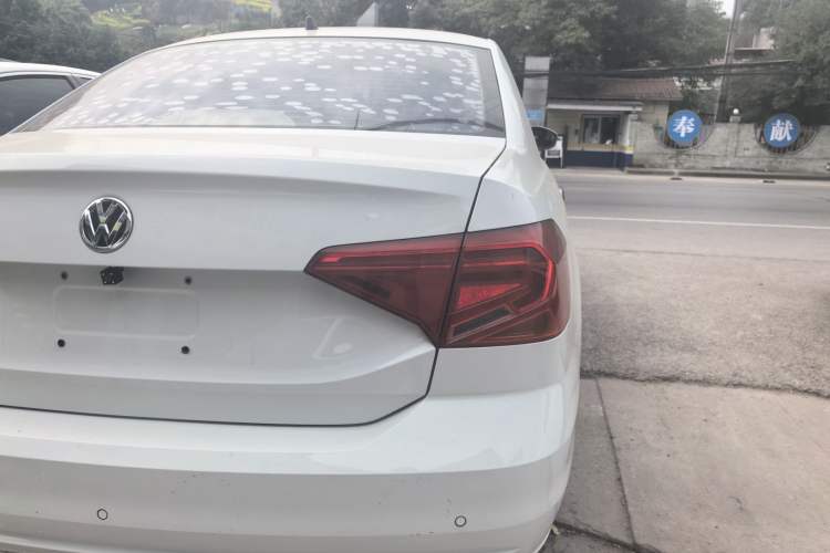 Used Volkswagen Jetta 2019 Dream Edition 1.4L Manual Fashion Version