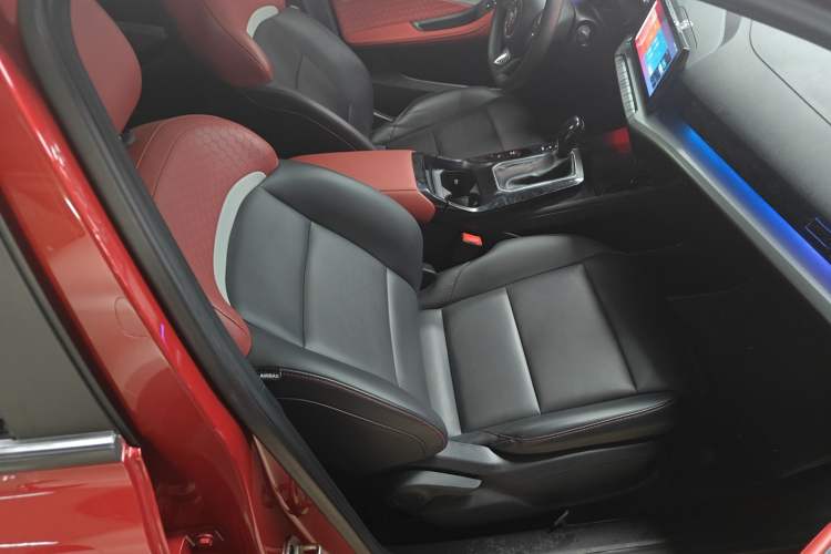 Used MG 5 2021 Revised Version 180 DVVT CVT Youth Luxury Edition Right Front Seat