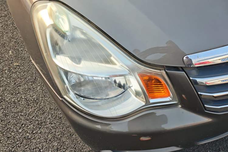 Used Nissan Sylphy 2009 1.6XL Automatic Luxury Sunroof Edition Right Front Headlight