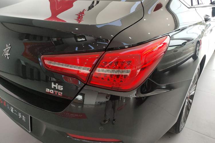 Used Hongqi H5 2020 1.5T DCT Flagship Edition Right Rear Taillight