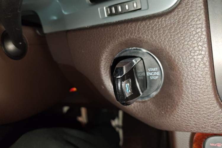 Used Volkswagen Touareg 2011 3.0 TSI Standard Version Vehicle Key