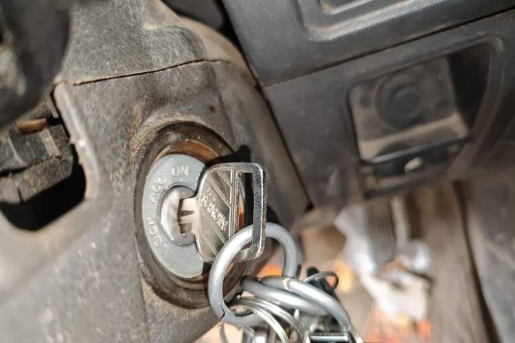 Used Leopaard 6481 2009 2.2L Manual 4x4