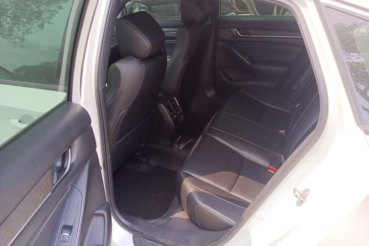 Used Honda Inspire 2022 260TURBO Elegant Edition Left Rear Seat