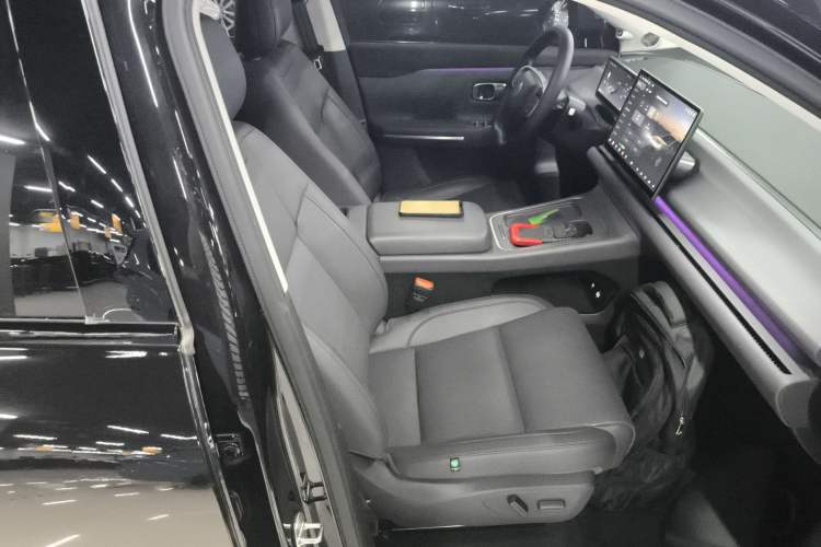 Used Leapmotor C10 2026 605 LiDAR Version Right Front Seat