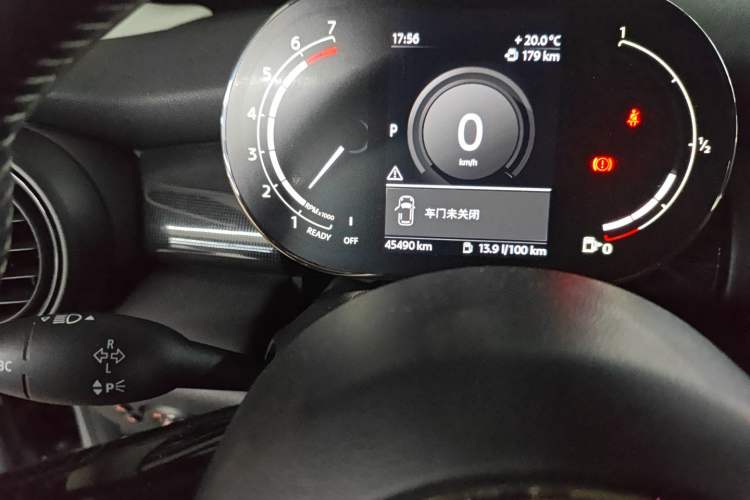 Used MINI 2021 1.5T COOPER Artist Five-Door Edition Odometer Close Up