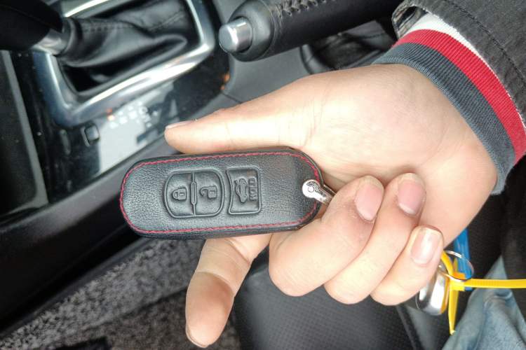 Used Mazda Atenza 2014 2.5L Blue Sky Prestige Edition Vehicle Key