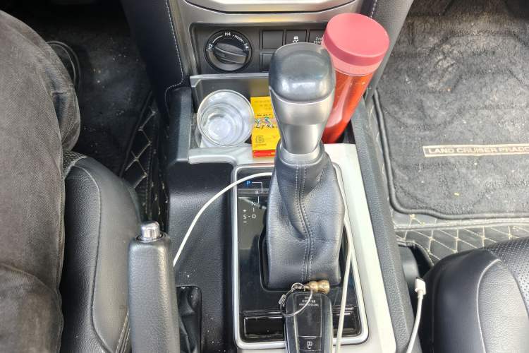 Used Toyota Prado 2019 3.5L Automatic TX-L Deluxe Edition with Rear-Mounted Spare Tire Gear Lever