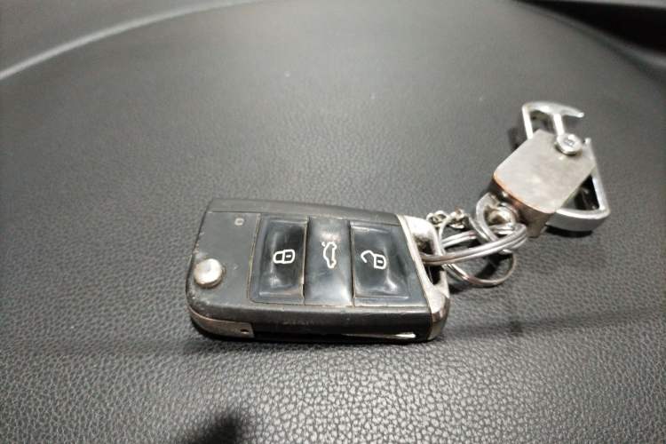 Used Volkswagen Tharu 2019 280TSI Two-Wheel-Drive Trend Edition China V Standard Vehicle Key