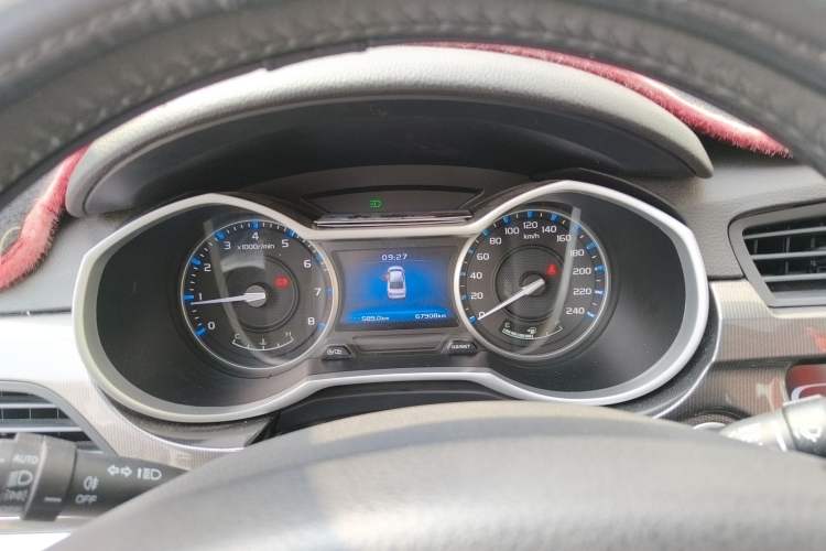 Used Geely Auto Emgrand 2017 Sedan Million Edition 1.5L Manual - Upward Version Instrument Cluster