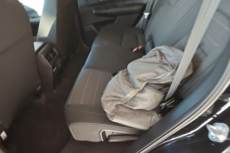 Used Honda CR-V 2024 240TURBO Two-Wheel-Drive Active Version 5 Seats Left Rear Seat