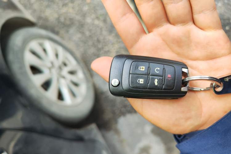 Used Buick LaCrosse 2013 2.4L SIDI Elite Comfort Version Vehicle Key