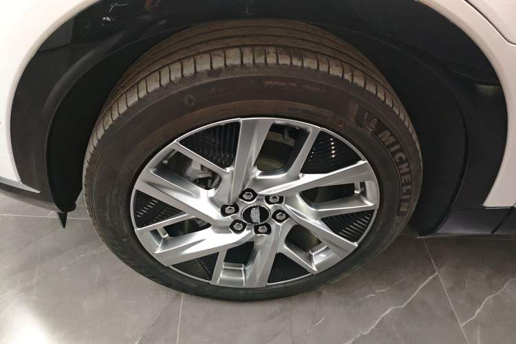 Used Cadillac OPTIQ 2024 Standard Range Version