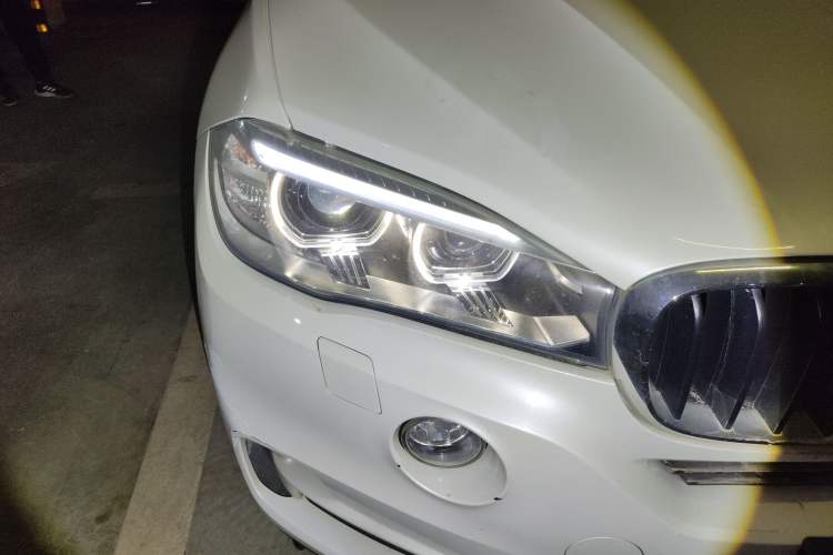 Used BMW X5 2015 xDrive28i
