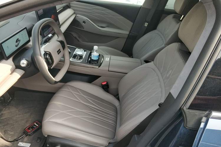 Used Geely Galaxy 8 2025 130km EM-P Starship Edition Left Front Seat