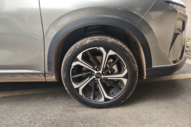 Used Dongfeng Aeolus Huge 2022 Mach Dual-Motor 1.5T MHD Dare-to-Dream Edition