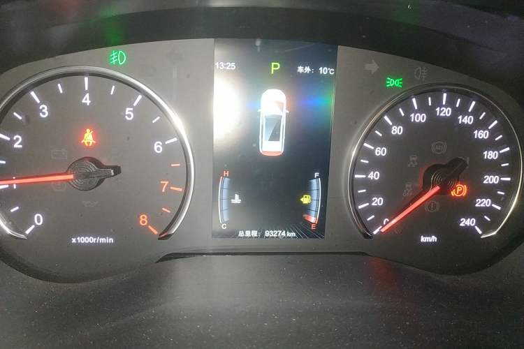 Used BYD Song MAX 2018 1.5T Automatic Smart Connect Elite Model with 6 Seats Instrument Cluster