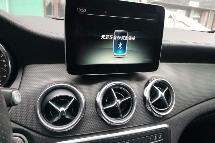 Used Mercedes-Benz GLA 2017 GLA 220 4MATIC Fashion Model
