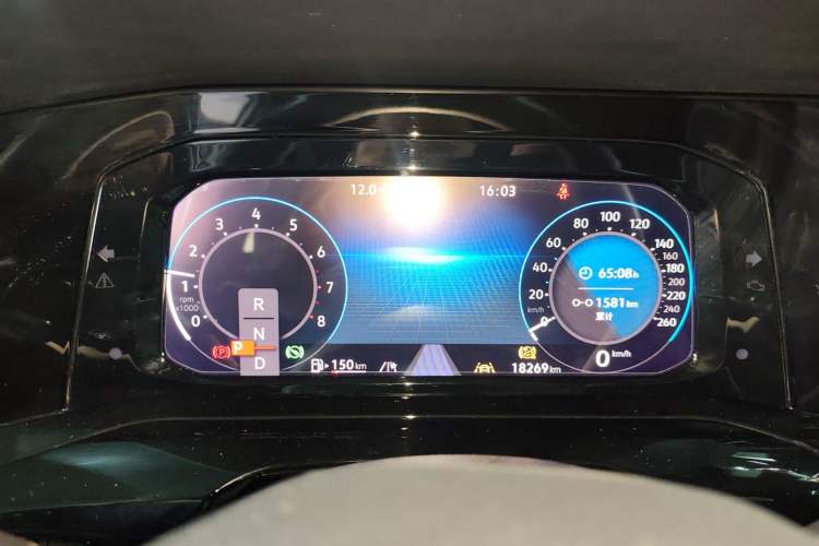 Used Volkswagen Golf 2024 280TSI DSG R-Line 50th Anniversary Edition
