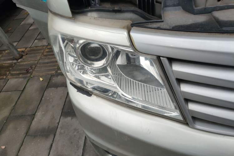 Used CHANGAN KAICHENG Star 9 2015 1.5L Base Version 4G15S Right Front Headlight
