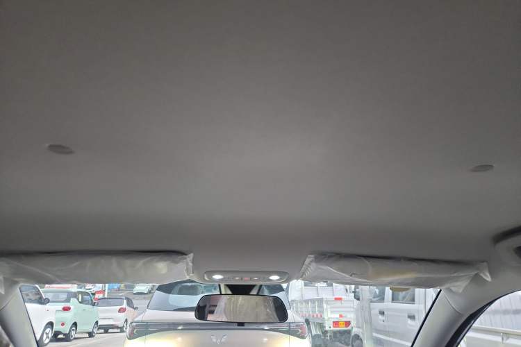 Used Wuling Bingo S 2025 Model 430km Deluxe Edition