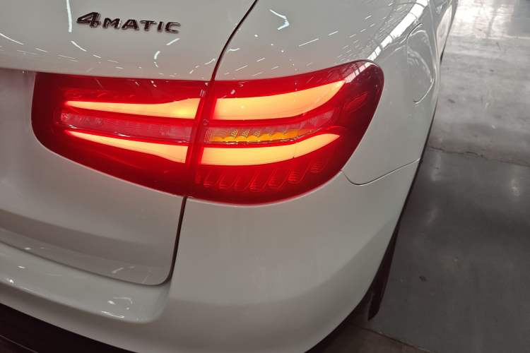 Used Mercedes-Benz GLC 2017 GLC 200 4MATIC
