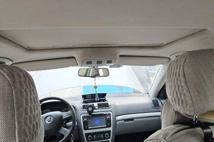 Used Skoda Octavia 2013 1.6L Manual Yijun Edition