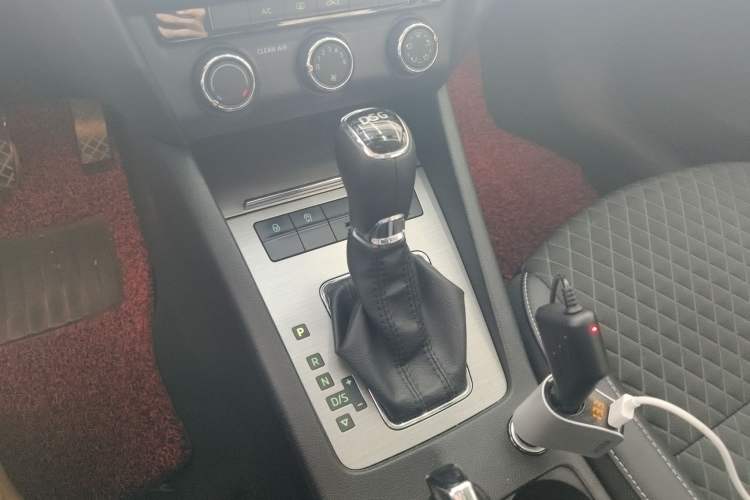 Used Skoda Octavia 2018 TSI230 DSG Luxury Edition
