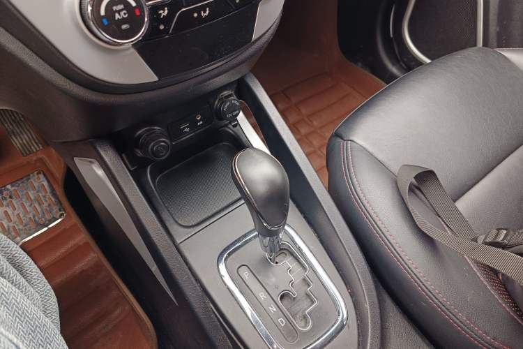 Used Changan CS35 2016 1.6L Automatic Luxury Model China IV Standard
