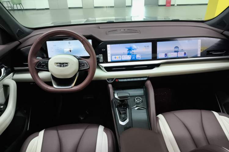 Used Geely Auto Monjaro L 2024 2.0TD High-Power Automatic Two-Wheel Drive Yunqi Version