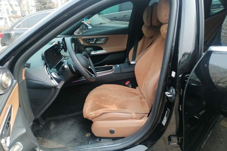 Used Mercedes-Benz E-Class 2025 E 300 L Luxury Model