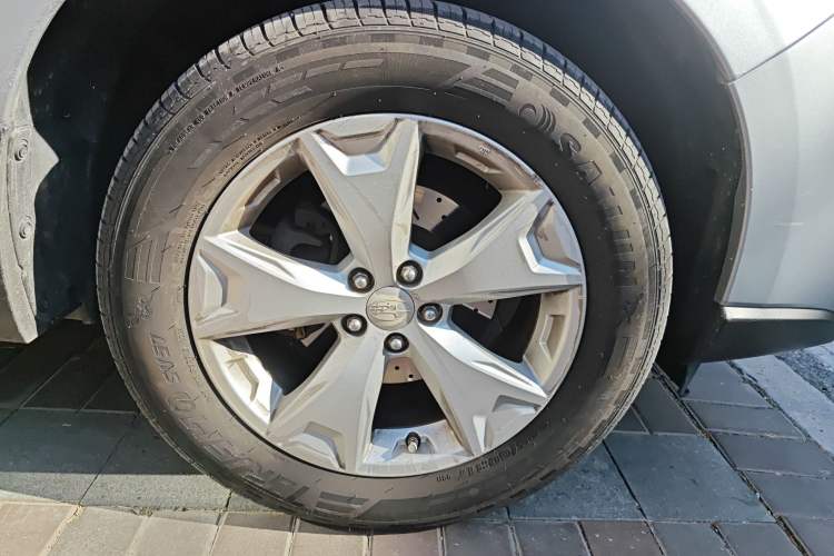 Used Subaru Forester 2013 2.0i Automatic Luxury Edition
