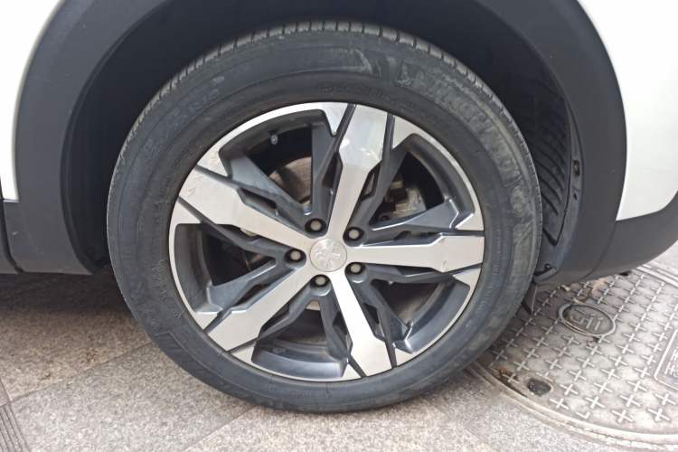 Used Peugeot 4008 2019 360THP First Edition Right Front Wheel Hub