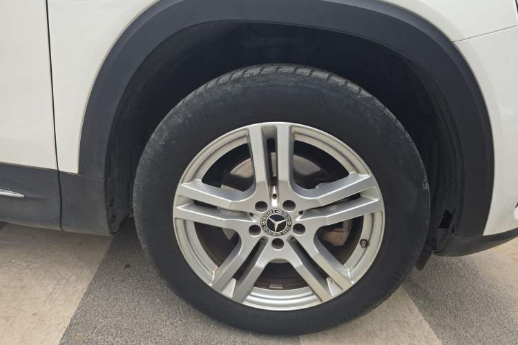 Used Mercedes-Benz GLB 2022 Second Facelift GLB 200 Dynamic Edition Right Front Wheel Hub