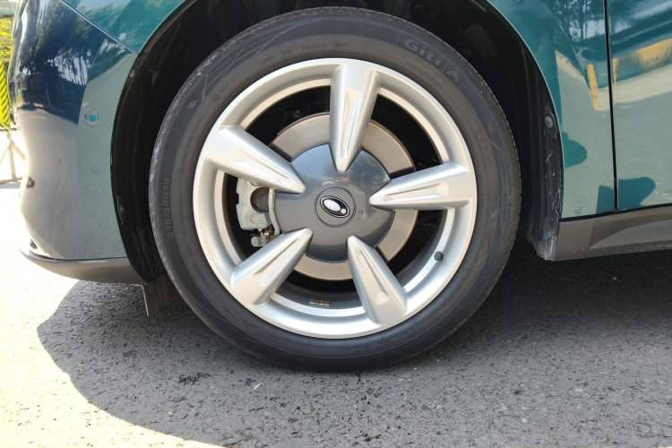 Used ORA Good Cat 2021 400km Standard Range Athena Edition Lithium-Ion Battery Exterior 4