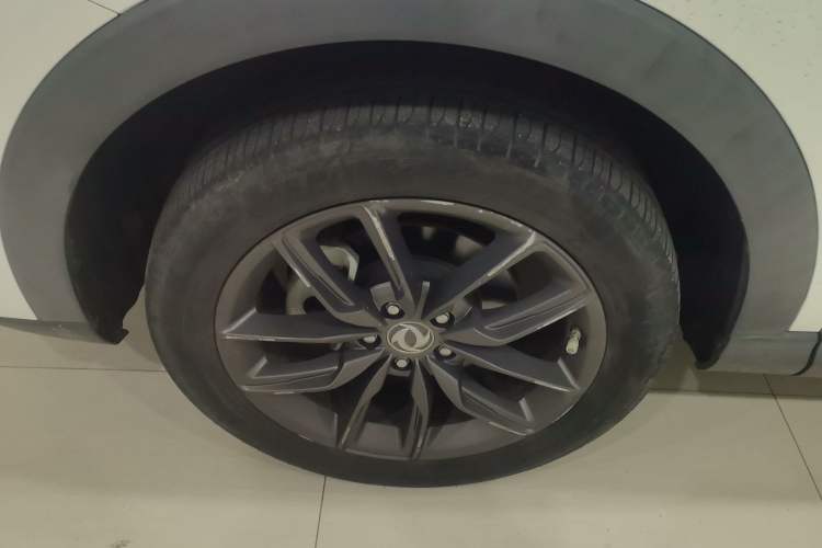 Used Dongfeng Fengon ix5 2019 220T CVT ZhiShang Trim China V Standard