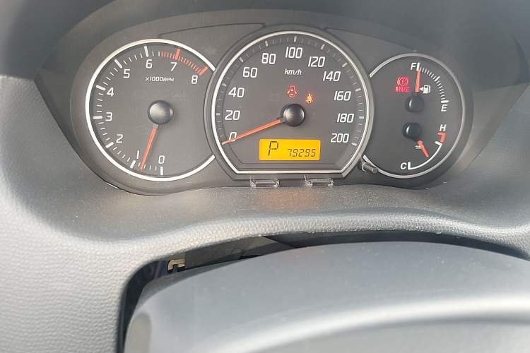 Used Suzuki Swift 2016 1.5L Automatic Fashionable Coolplay Edition
