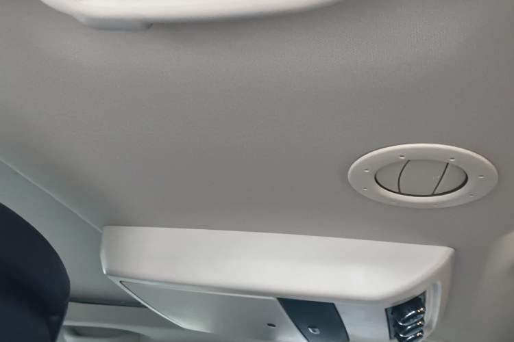 Used Dodge Journey 2016 2.4L Two-Wheel-Drive Touring Edition Headliner