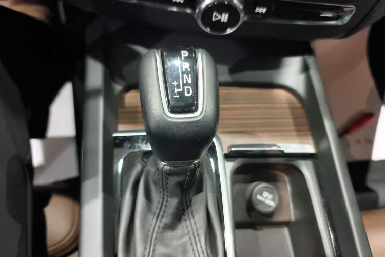 Used Volvo XC60 2021 T5 4x4 Smart Luxury Edition